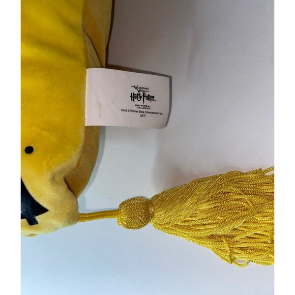 Harry Potter Hufflepuff Crest Logo Tassled Throw Pillow 17” Honey badger - Picture 5 of 7